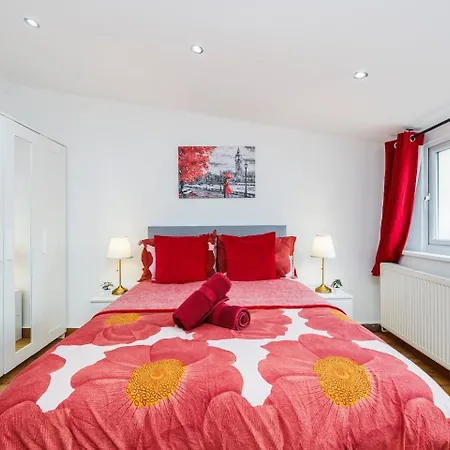 Apartment 2 Bedroom Charming & Magnificent Flat *