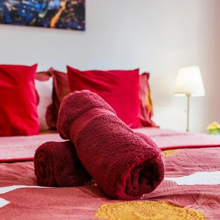 2 Bedroom Charming & Magnificent Flat *