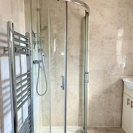 Enyo House London Apartment *