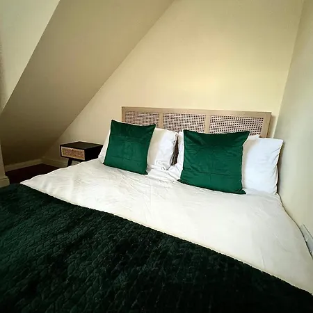 Enyo House London Apartment Brentford