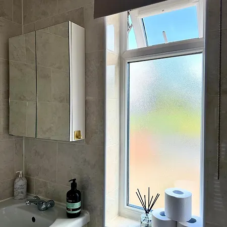 Apartment Enyo House London