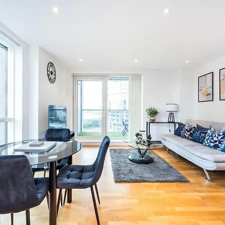 Apartment Contemporary 2 Bedroom Flat In Canary Wharf