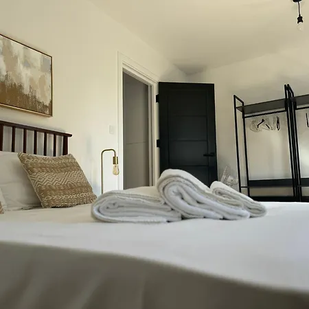 Lovely 1 Bedroom In Heart Of East Apartment