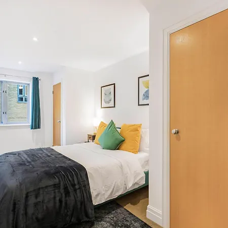 Athera - Hoxton Square 2 Bed, 2 Bath Entire Private Apartment *