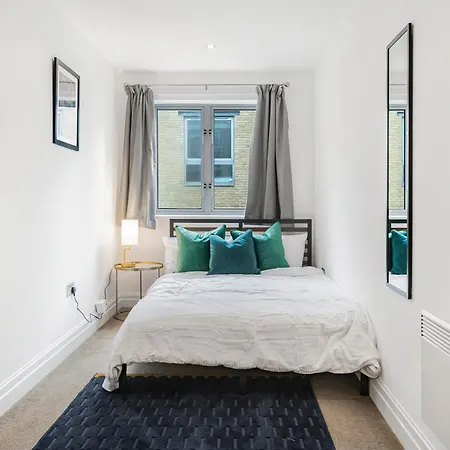 Athera - Hoxton Square 2 Bed, 2 Bath Entire Private * London