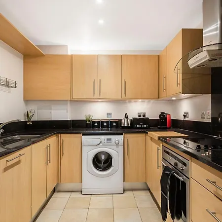 Athera - Hoxton Square 2 Bed, 2 Bath Entire Private Apartment *