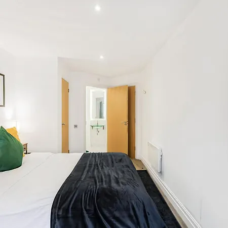 Athera - Hoxton Square 2 Bed, 2 Bath Entire Private * London