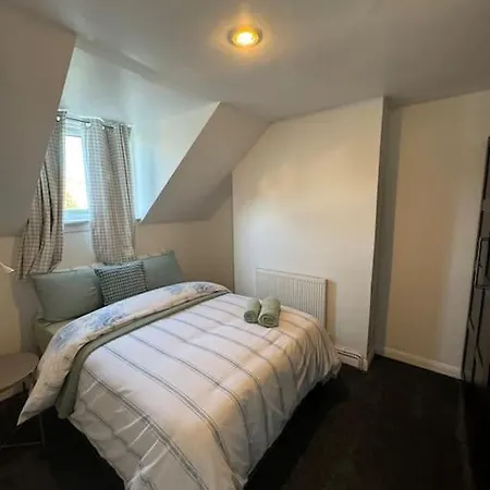 Palace Apartment *