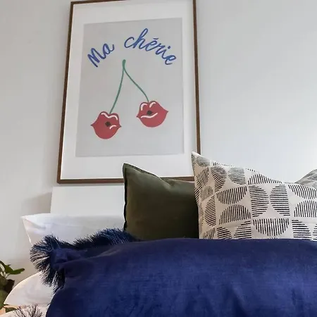 Charming Chalk Farm Appartement Londen