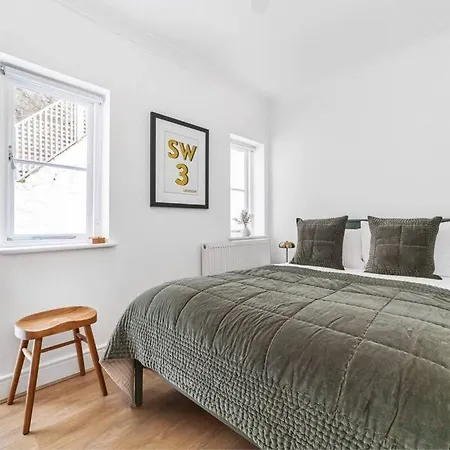 Chic Chelsea Steps From Kings Road * Londyn