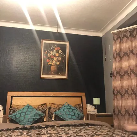 House 220 Homestay