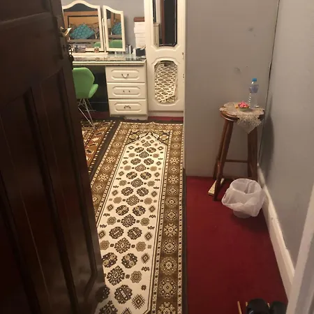 Homestay House 220 *