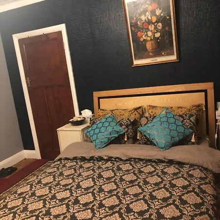 House 220 Homestay London