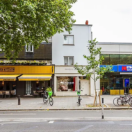 Stylish Chiswick With A Private Terrace *