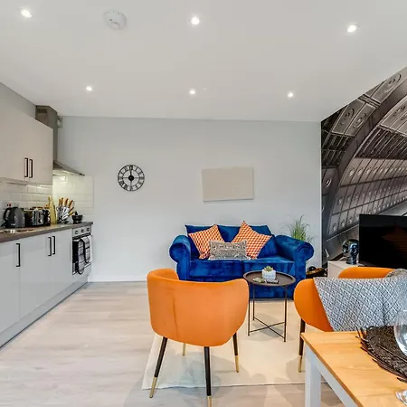 Lavish - 5 Minutes From Tottenham Stadium Spurs Apartment