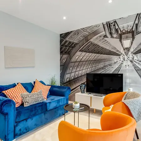 Lavish - 5 Minutes From Tottenham Stadium Spurs Apartment