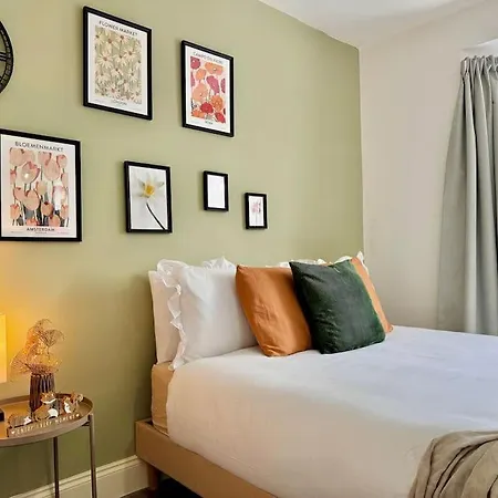 Vibrant 30min To & Free Wifi * London