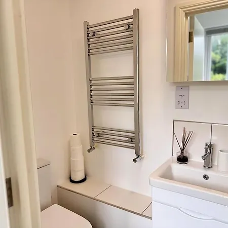 Apartment Vibrant 30min To & Free Wifi *