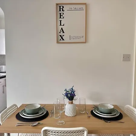 Vibrant 30min To & Free Wifi Apartment London