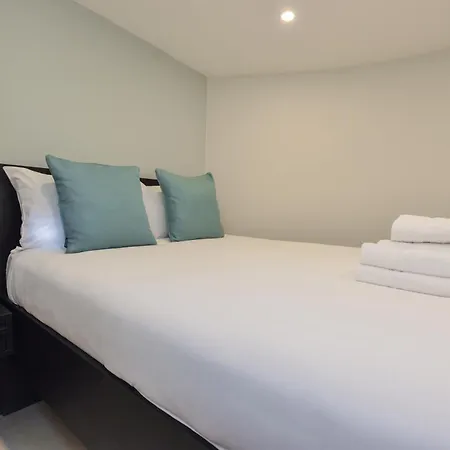 Apartment St House Serviced By Concept