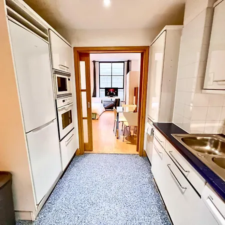 Excellent Entire Between St Pauls Cathedral And Covent Garden Appartamento Londra