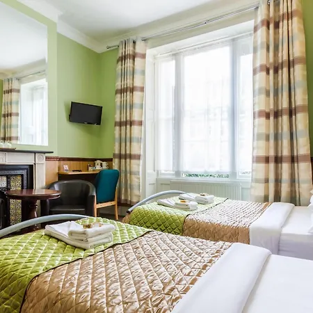 Gower Hotel 3*