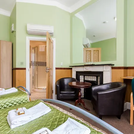 Gower Hotel