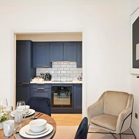 The Luxe Sanctuary - La Reserve Knightsbridge Apartment London