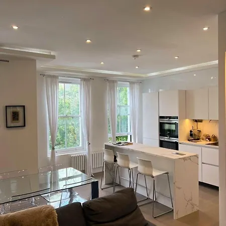Lovely Bright By Kensington London