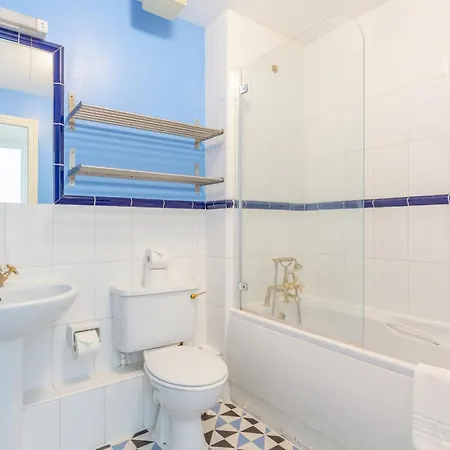 Apartment Cosy 1bd Flat Views And Easy Transport Links *