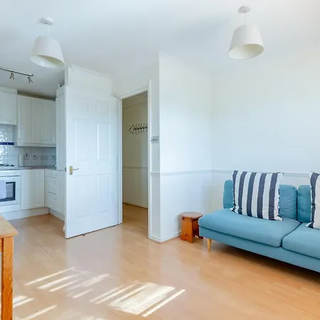 Cosy 1bd Flat Views And Easy Transport Links