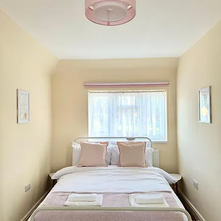 Apartment Enyo House London Brentford