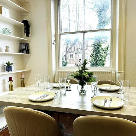 Stylish 2-bedroom Near Abbey Road, Maida Vale London