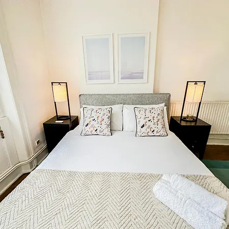 Apartment Stylish 2-bedroom Near Abbey Road, Maida Vale