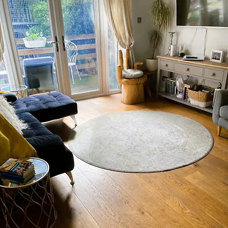 Three Bedroom By Beautiful Park Lejlighed