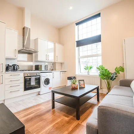 Charming 2-bedroom Flat In Shepherd's Bush, Near Hammersmith شقة