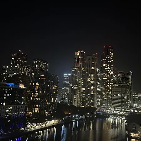 Penthouse In Canary Wharf * London