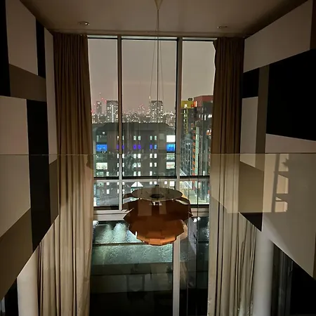 Penthouse In Canary Wharf