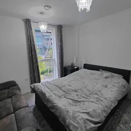 Canary Wharf Homestay