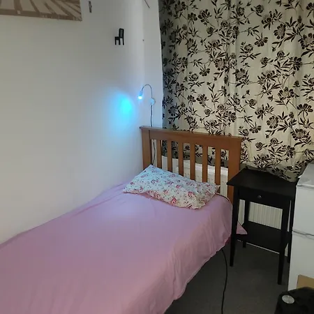 Homestay Kosy Roomz *