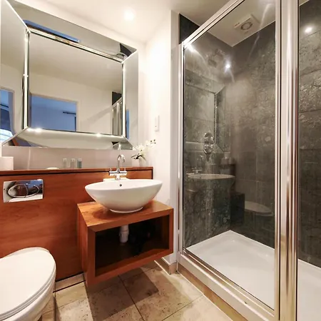 Chic 2 Bed Near Camden Market Free Wifi By Aparts Apartment *