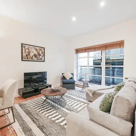 Chic 2 Bed Near Camden Market Free Wifi By Aparts Apartment
