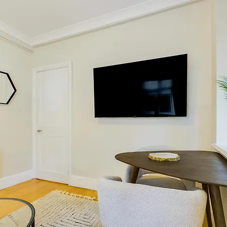 Be London - Covent Garden Residences London