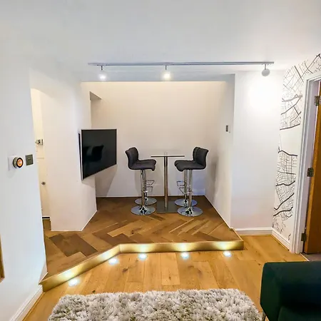 Modern 1 Bedroom In Kensington Apartment London