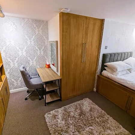 Modern 1 Bedroom In Kensington Apartment London