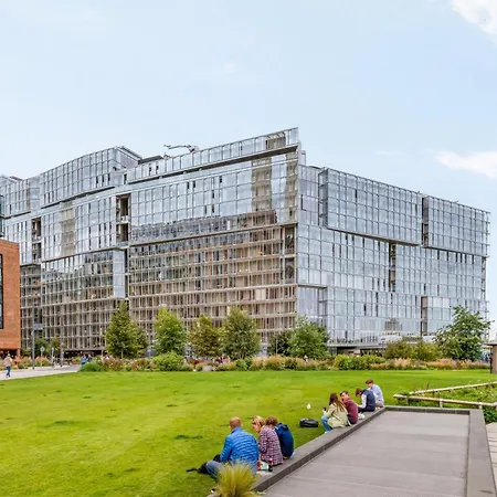 Apartman Battersea Power Station Flat With River Views London