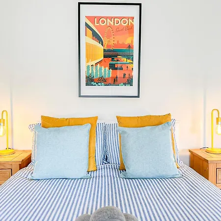 Tranquil 3bdr Haven In Stockwell Near The Oval Apartment London