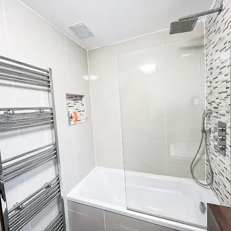 Tranquil 3bdr Haven In Stockwell Near The Oval * London