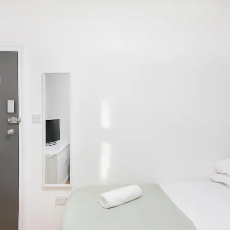 Studio9 - Next To Emirates Stadium - Budget With Shared Bathroom Gasthof