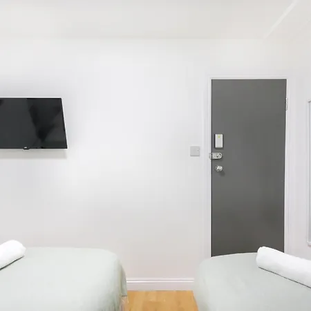 Studio9 - Next To Emirates Stadium - Budget With Shared Bathroom Gasthof *